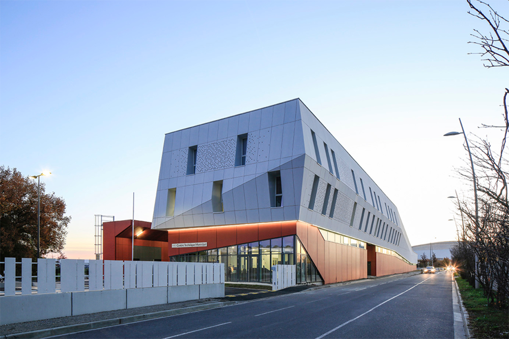 equitone centre technique municipal blagnac 47 nbj architectes triptyque architecture natura n 281 n 331 n 359 et tectiva te 00 2017 fr 1